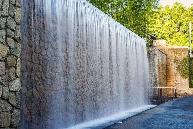 outdoor water wall